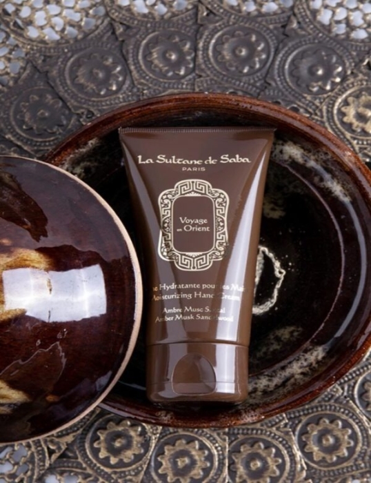 La Sultane de Saba Moisturizing Hand Cream Amber Musk Sandalwood Krem do rąk bursztynowe drzewo sandałowe 50 ml