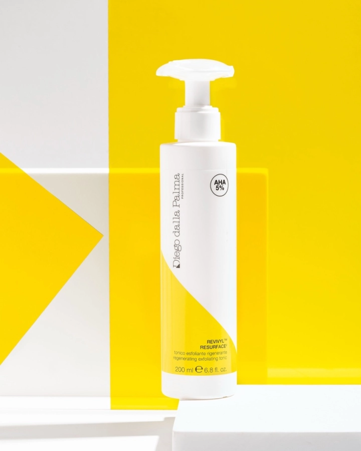 Diego dalla Palma Regenerating Exfoliating Tonic Regenerujący tonik złuszczający 200 ml