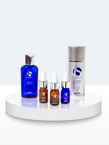 IS Clinical Enviromental Protection Collection Zestaw Żel oczyszczający 60 ml+Serum pod oczy 5 ml+Serum 5 ml+Serum 5 ml+SPF 40