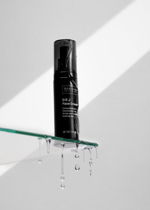 Revision D·E·J Face Cream Kompleksowy krem nawilżający zapewniający jędrniejszą i zdrowiej wyglądającą skórę 48 g