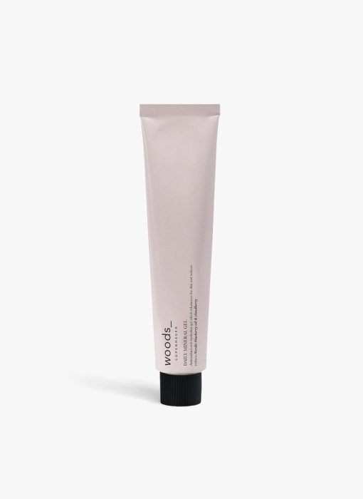 WOODS_COPENHAGEN Daily Mineral Gel Przeciwstarzeniowy żel nawilżający z kwasem hialuronowym dla skóry mieszanej 75 ml