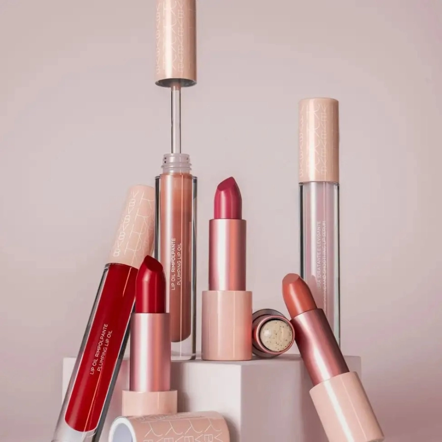 RVB LAB THE MAKE UP Volumising Lip Balm Intensywnie wypełniająca pomadka numer 43 3,7 g
