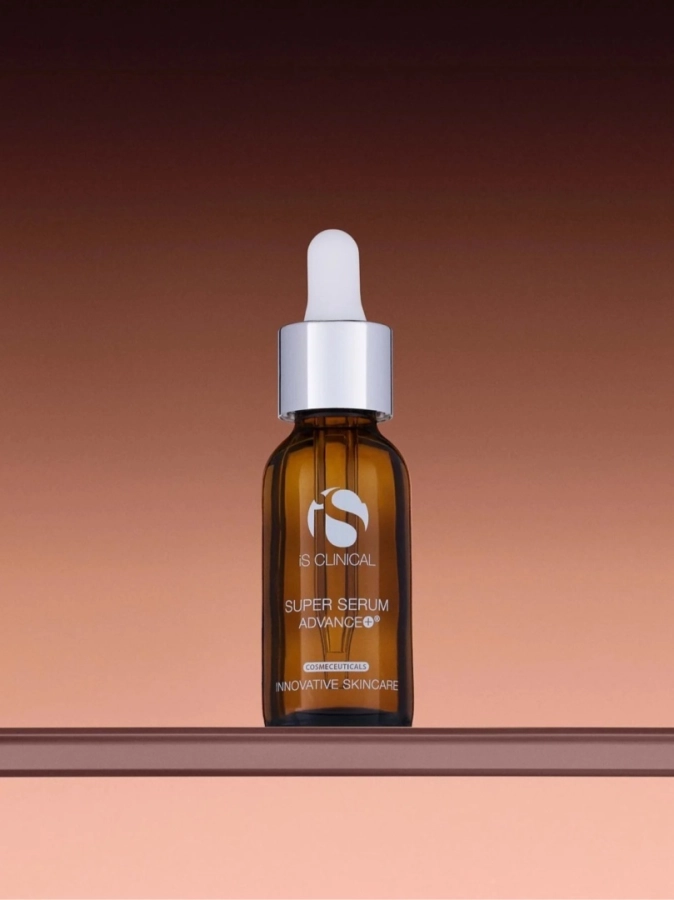 IS Clinical Super Serum Advance+ Serum z witaminą C 15 ml