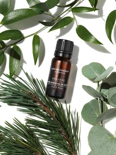 Aromatherapy Associates Breathe Pure Essential Oil Blend Ułatwiający oddychanie olejek do inhalacji 10 ml