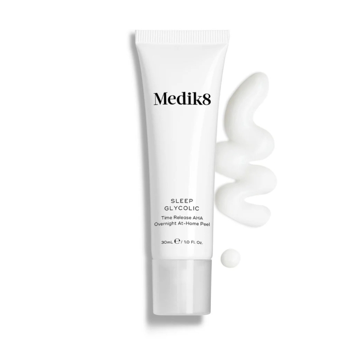 Medik8 Sleep Glycolic Peeling z opóźnionym uwalnianiem kwasów AHA do stosowania na noc 30 ml
