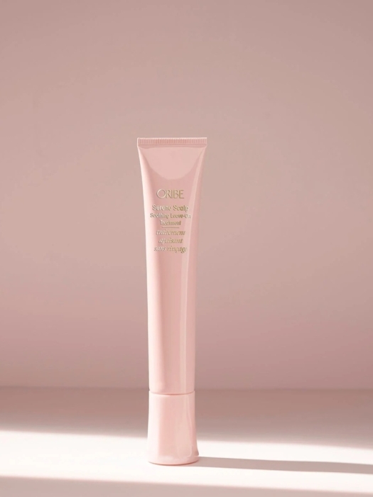 Oribe Serene Scalp Soothing Leave-On Treatment Kojący zabieg przeciwłupieżowy bez spłukiwania 50 ml