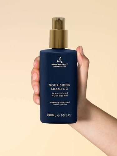 Aromatherapy Associates Balance Nourishing Shampoo Odżywczy szampon do włosów 300 ml