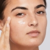 Dermalogica Stress Positive Eye Lift Kremowo - żelowa aktywna maska redukująca obrzęki i opuchnięcia w okolicy oczu 25 ml