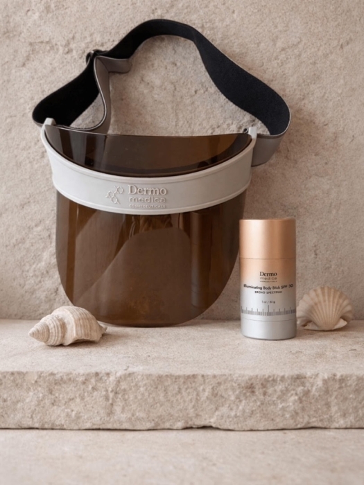 Dermomedica Zestaw UV Cap Brown + Illuminating Body Stick SPF 30