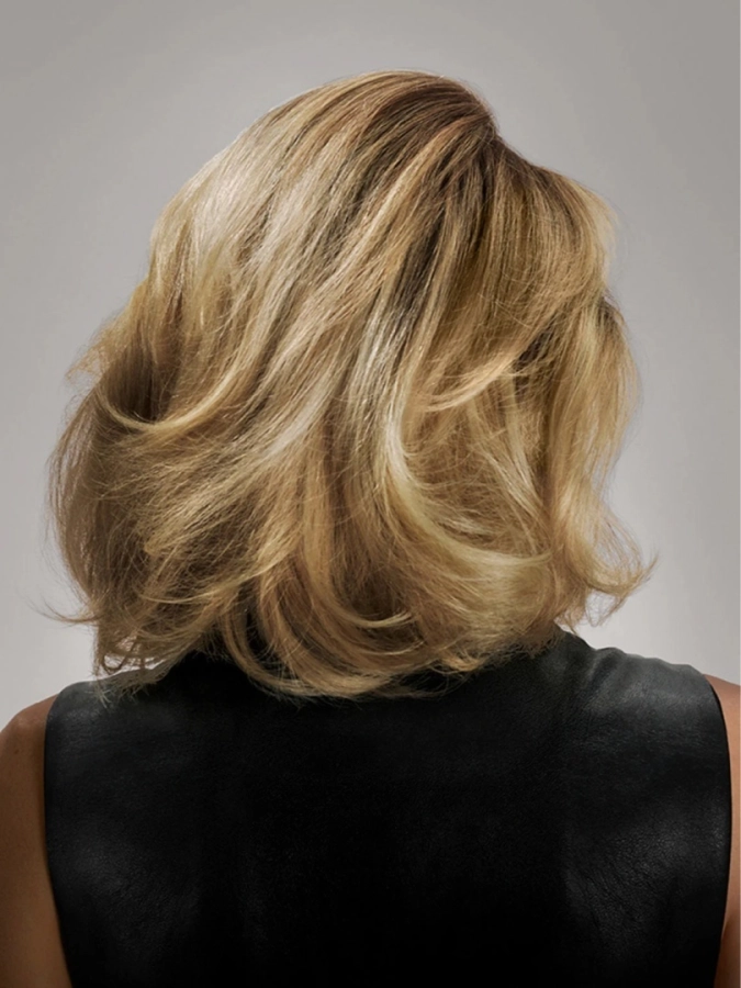 Oribe Volume Thick Dry Finishing Spray Spray dodający objętości i odświeżenia 250 ml