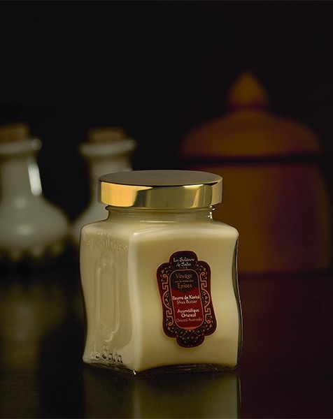 La Sultane de Saba Shea Butter Ayurvedique Masło Shea ajurwedyjsko-bursztynowa paczula waniliowa 300 ml