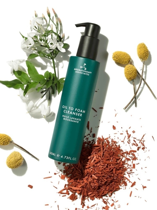 Aromatherapy Associates Oil To Foam Cleanser Pianka w olejku do mycia twarzy 140 ml