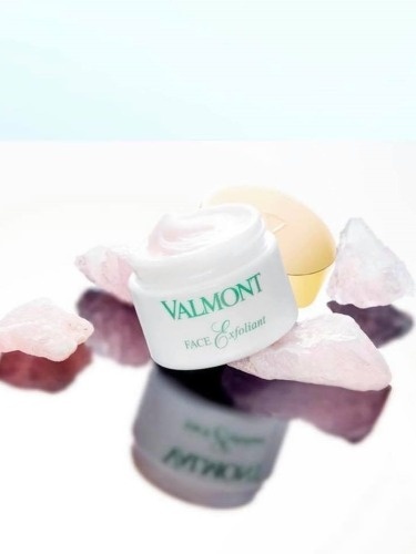 Valmont Face Exfoliant Delikatny peeling złuszczający z ziarenkami alg 50 ml
