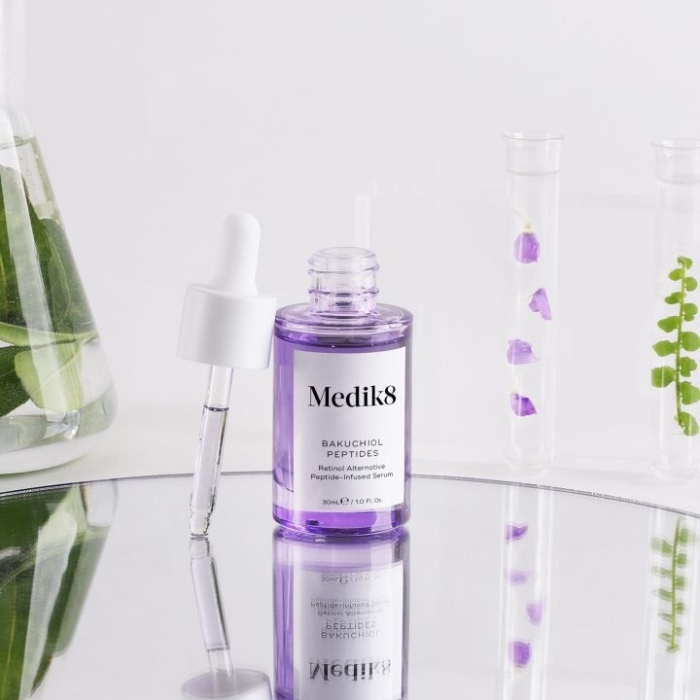 Medik8 Bakuchiol Peptides Serum peptydowe 30 ml