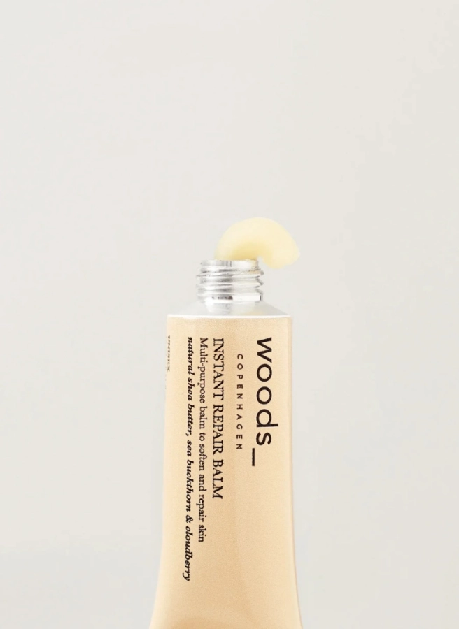 WOODS_COPENHAGEN Instant Repair Balm Intensywnie regenerujący balsam z masłem shea, rokitnikiem i olejem z maliny moroszki 15 ml